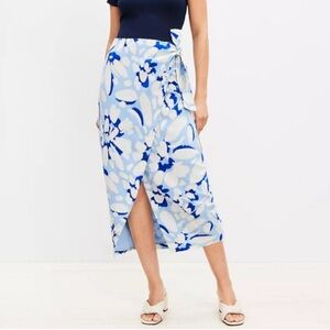 LOFT Blue and White Floral Lined Skirt